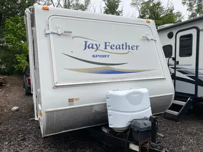 2011 Jayco Jay Feather Sport photo 3