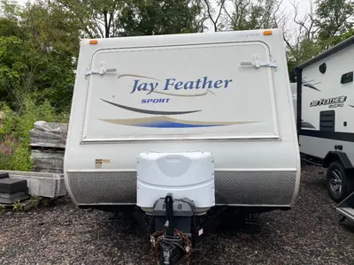 2011 Jayco Jay Feather Sport photo 2