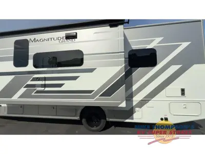 2026 Thor Motor Coach Magnitude GRAND photo 6