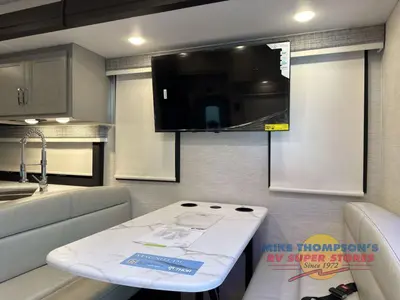 2026 Thor Motor Coach Magnitude GRAND photo 25
