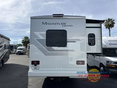 2026 Thor Motor Coach Magnitude GRAND photo 14