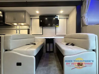 2026 Thor Motor Coach Magnitude GRAND photo 27