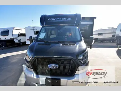 2024 Thor Motor Coach Geneva photo 2