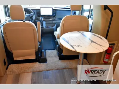 2024 Thor Motor Coach Geneva photo 22