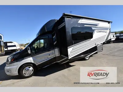 2024 Thor Motor Coach Geneva photo 3