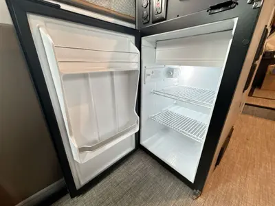 2027 Winnebago Solis photo 32