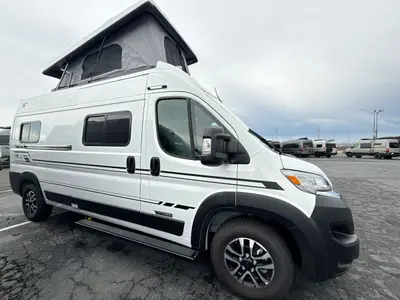2027 Winnebago Solis photo 10