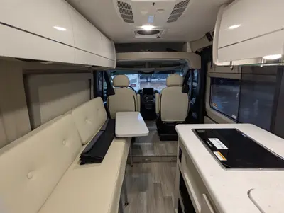2024 Thor Motor Coach Rize photo 33