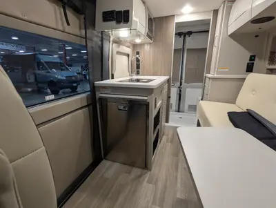 2024 Thor Motor Coach Rize photo 25