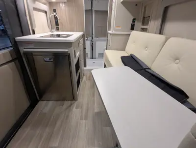 2024 Thor Motor Coach Rize photo 24