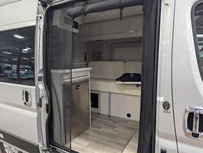 2024 Thor Motor Coach Rize photo 14