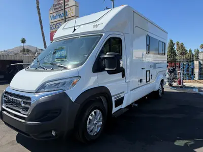 2027 Winnebago Elora photo 4