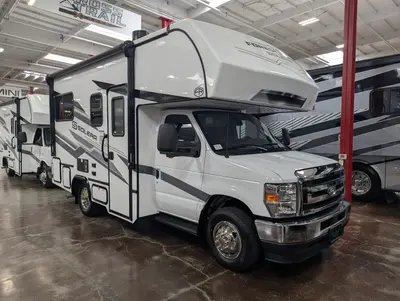 New 2027 Forest River Solera 19N