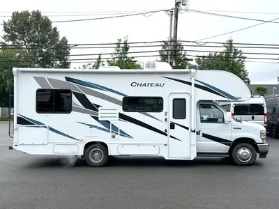 2024 Thor Motor Coach Chateau photo 10