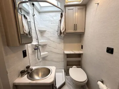 2024 Thor Motor Coach Chateau photo 39