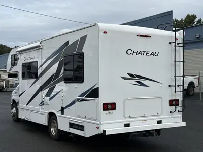2024 Thor Motor Coach Chateau photo 7