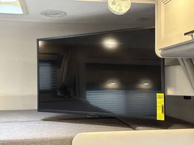 2024 Thor Motor Coach Chateau photo 36