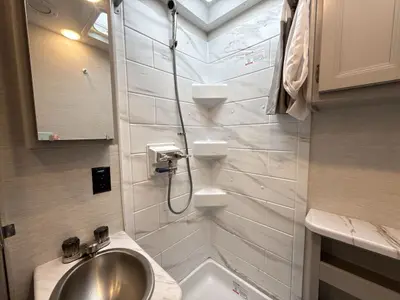 2024 Thor Motor Coach Chateau photo 40