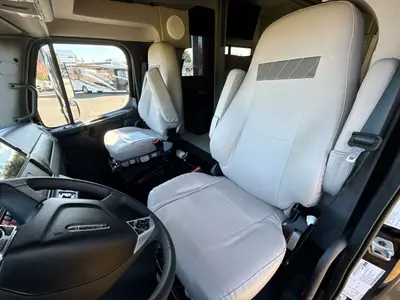 2027 Tiffin Motorhomes Allegro Bay photo 41