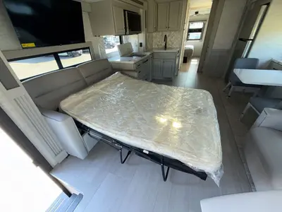 2027 Tiffin Motorhomes Allegro Bay photo 38
