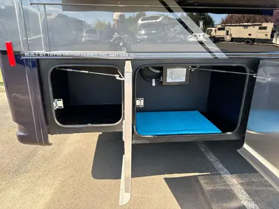 2027 Tiffin Motorhomes Allegro Bay photo 18