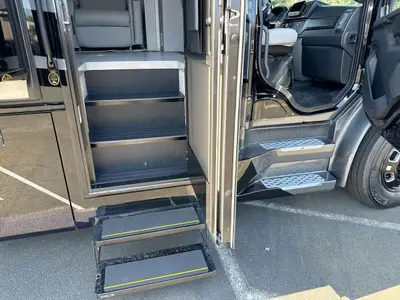 2027 Tiffin Motorhomes Allegro Bay photo 12