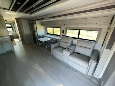 2027 Tiffin Motorhomes Allegro Bay photo 39