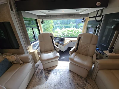 2025 TIFFIN MOTORHOMES PHAETON photo 17