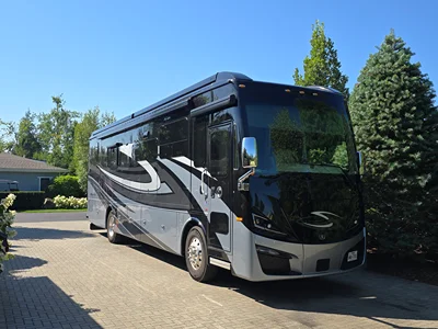 Used 2025 Tiffin Motorhomes Phaeton 37 Bh