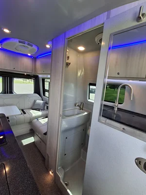 2023 GRECH RV TERRENO-ION AWD photo 25