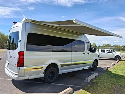 2023 GRECH RV TERRENO-ION AWD photo 4