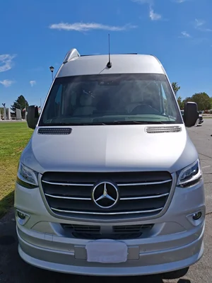 2023 GRECH RV TERRENO-ION AWD photo 2