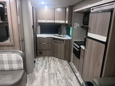 2021 GRAND DESIGN IMAGINE XLS photo 8