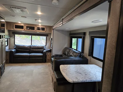 2019 GRAND DESIGN TRANSCEND photo 14