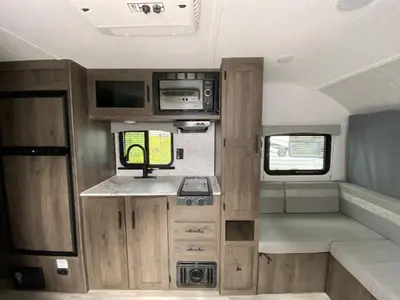 2022 Coachmen Clipper Ultra-Lite photo 13