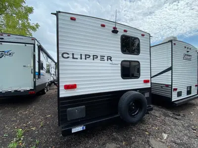2022 Coachmen Clipper Ultra-Lite photo 7