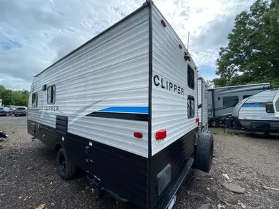 2022 Coachmen Clipper Ultra-Lite photo 6