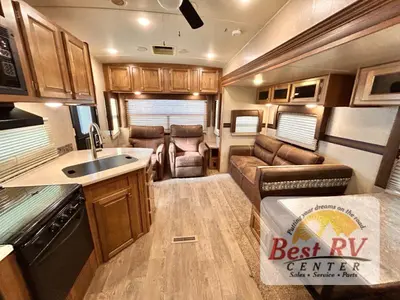 2018 Forest River Rockwood Ultra Lite photo 37