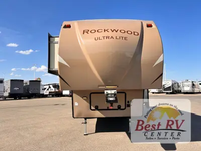 2018 Forest River Rockwood Ultra Lite photo 8