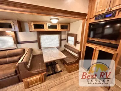 2018 Forest River Rockwood Ultra Lite photo 33