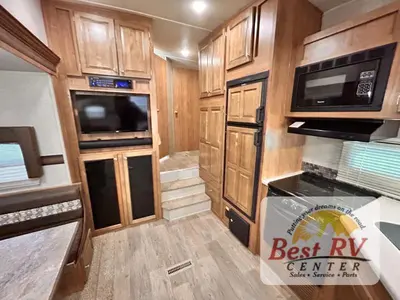 2018 Forest River Rockwood Ultra Lite photo 28