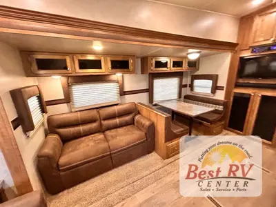 2018 Forest River Rockwood Ultra Lite photo 14