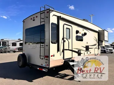 2018 Forest River Rockwood Ultra Lite photo 3