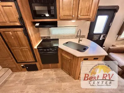 2018 Forest River Rockwood Ultra Lite photo 23