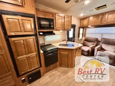 2018 Forest River Rockwood Ultra Lite photo 39
