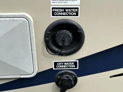 2021 Thor Motor Coach Compass AWD photo 16
