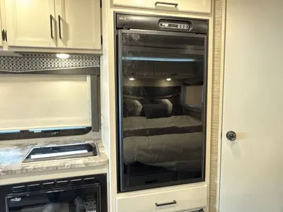 2021 Thor Motor Coach Compass AWD photo 32