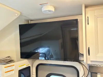 2021 Thor Motor Coach Compass AWD photo 38