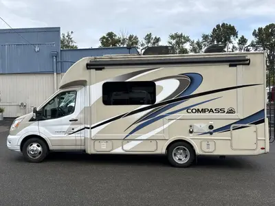 2021 Thor Motor Coach Compass AWD photo 6