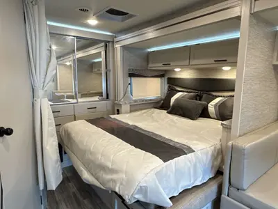 2021 Thor Motor Coach Compass AWD photo 39
